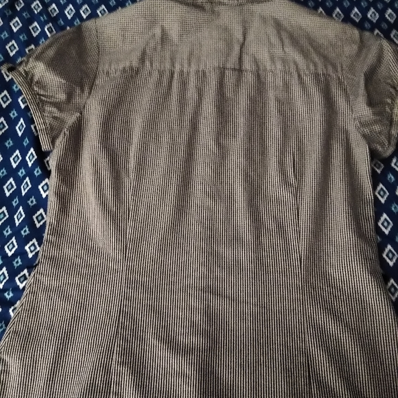 Shirt - Picture 3 of 3